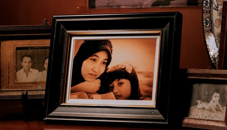 Hanin Dhiya Aubade untuk Ibu