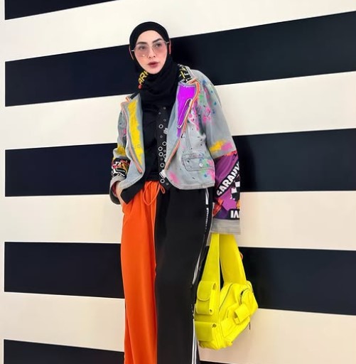 Cerita Sarah Vi Kembangkan Usaha Busana Muslim